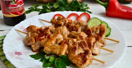 Крученая курица в гранатовом соусе Наршараб жареная на сковороде