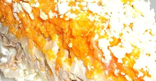 Салат «Мимоза» с сыром и яблоками