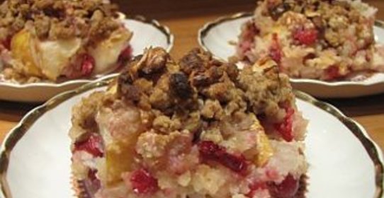 Рисовая каша с грушами для праздничного завтрака