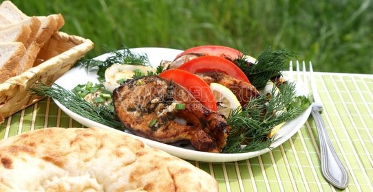 Помидоры, фаршированные лососем