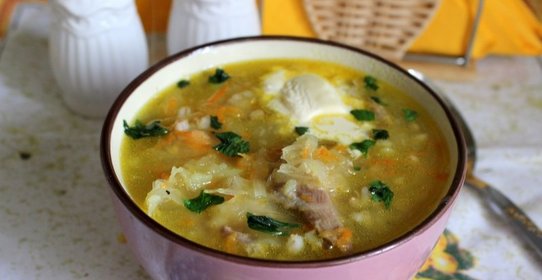 Кислые щи с перловкой