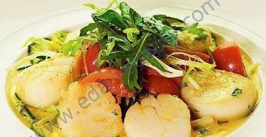 Салат из морских гребешков