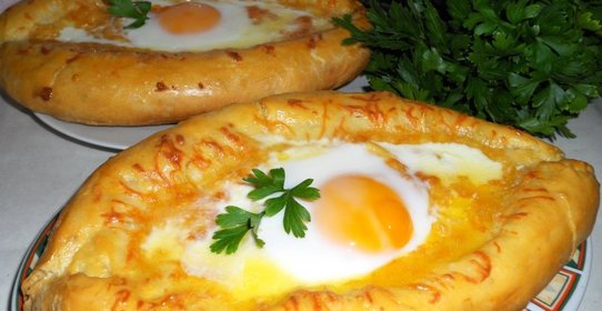 Хачапури по-аджарски