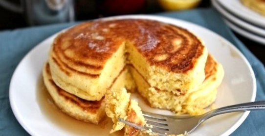 Кукурузные оладьи на кефире