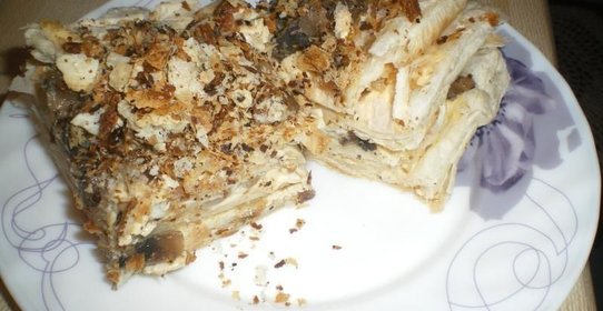 Закусочный торт наполеон с шампиньонами