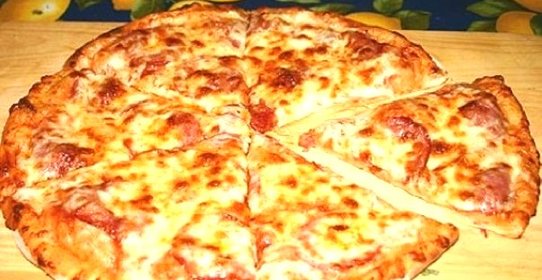 Пицца на сковороде на сметане