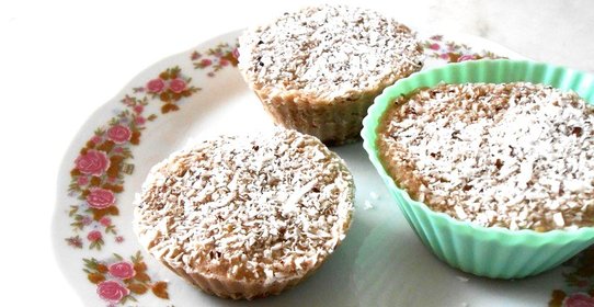 Сыроедческое пирожное