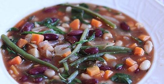 Рагу из трех видов фасоли