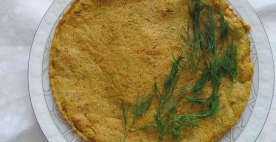 Гороховая лепешка с морковкой