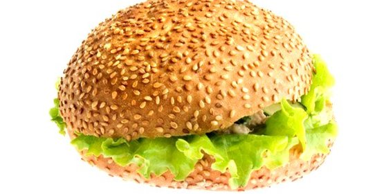 Булочки с тунцом, гуакамоле и салатом