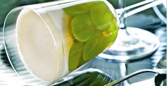 Виноград с йогуртом