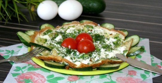 Омлет с брокколи и стручковой фасолью