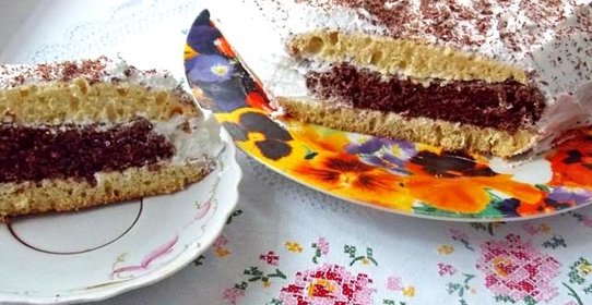 Бисквит со взбитыми сливками