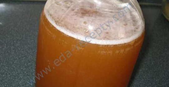 Домашний простой окрошечный квас с изюмом