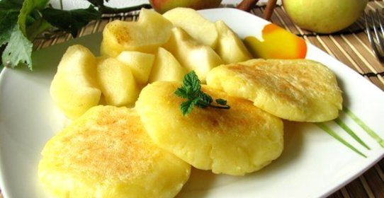 Яблочные блины с лимонной цедрой