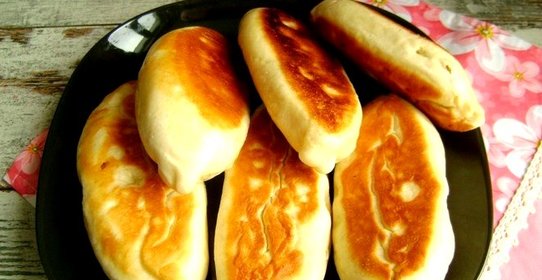 Пирожки жареные дрожжевые