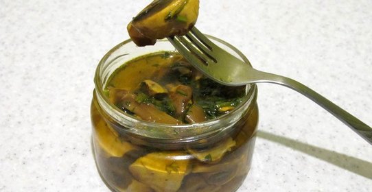 Шампиньоны в маринаде с куркумой