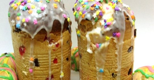 Кулич с цукатами