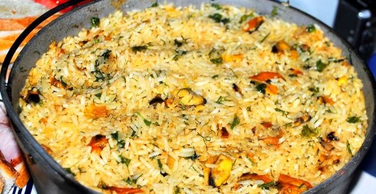 рисовая лапша с мидиями