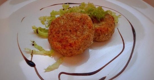 Диетические куриные котлеты с отрубями и сельдереем