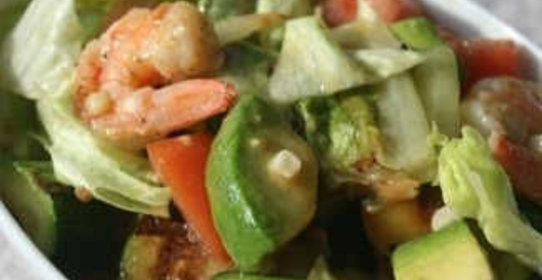 Калифорнийский резаный салат с креветками