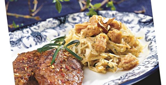 Телятина с капустой и миндальными клецками