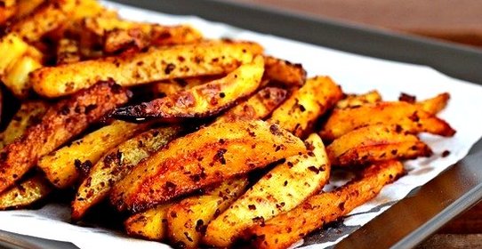 Жареный в духовке картофель со специями