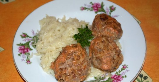 Тефтели под соусом