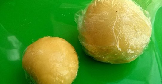 Песочное тесто для пирога с вареньем
