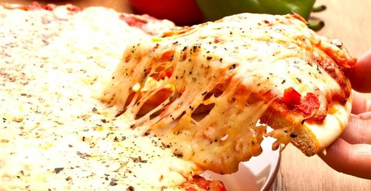 Пицца с сыром Моцарелла