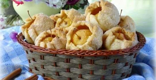 Яблочки в заварном тесте