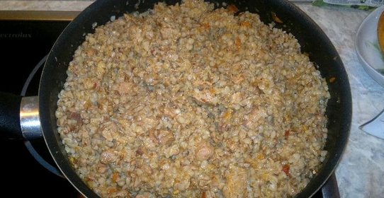 Гречка томленая со свининой