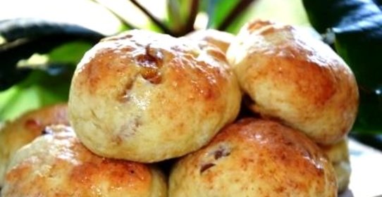 Творожные булочки с черешней