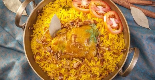 Острая курица с рисом по-индийски