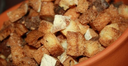 Хрустящие и ароматные сухарики ассорти