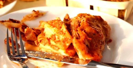 Лазанья болоньезе с соусом бешамель