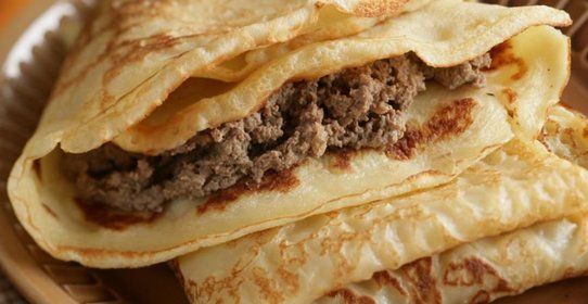 Блины с начинкой из печени с яблоком