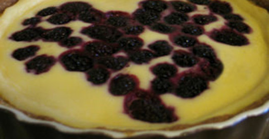 Пирог с ежевикой на день влюбленных