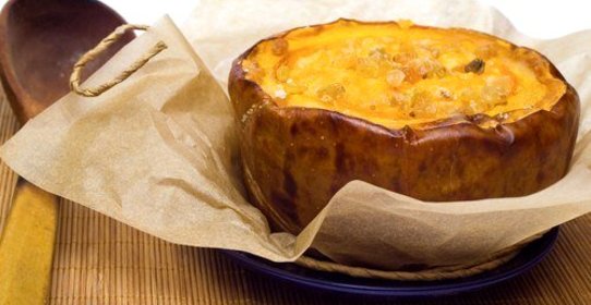 Каша гурьевская, запеченная в тыкве