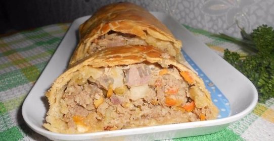 Рулет Веллингтон фарш