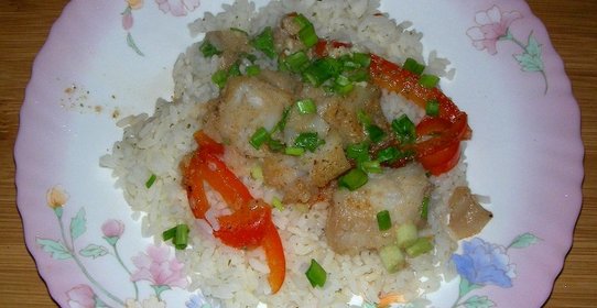 Тушеная рыба с рисом
