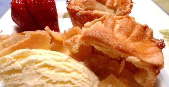 Пирожки с яблоками