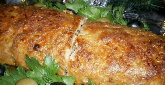 Мясной рулет с макаронами