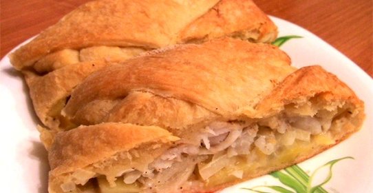 Слоеный пирог с рыбой и картофелем