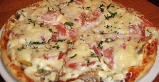 Пицца с колбасой в мультиварке