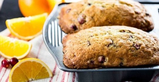 Хлеб с клюквой и апельсином