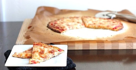 Пицца с вкусным краешком