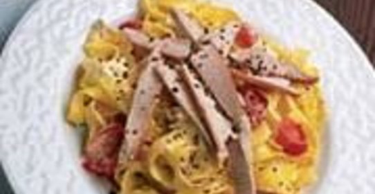 Тальятелле с куриным филе и рикоттой