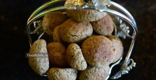 Миндальное печенье с мускатным орехом и ванилью