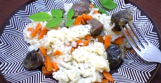 Рисовая каша с утиными желудками в мультиварке